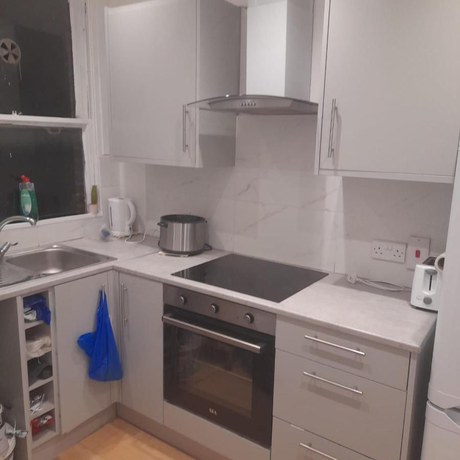 Self-Contained Flat On The 2Nd Floor You Will Share With One Other Guest, In A Family House 2 Minutes Walk From Tufnell Park Station 2Nd Floor With Stairs London Ngoại thất bức ảnh