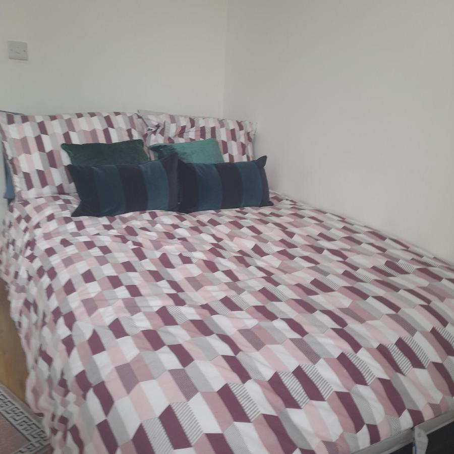 Self-Contained Flat On The 2Nd Floor You Will Share With One Other Guest, In A Family House 2 Minutes Walk From Tufnell Park Station 2Nd Floor With Stairs London Ngoại thất bức ảnh